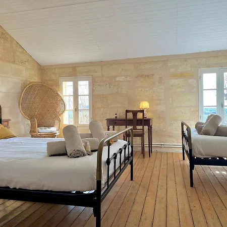 Charmante Maison En Pierre, Proche De St Emilion Villa